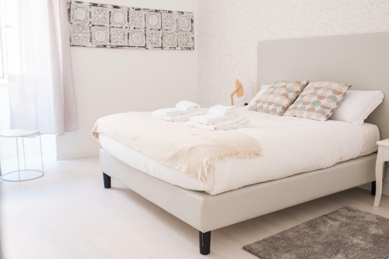 White Fanti Apartment Рим Екстериор снимка