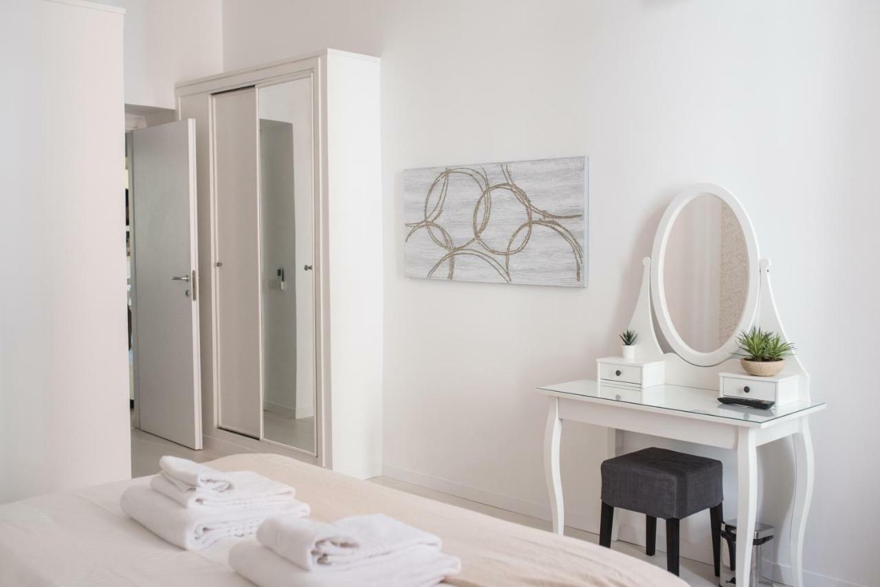 White Fanti Apartment Рим Екстериор снимка