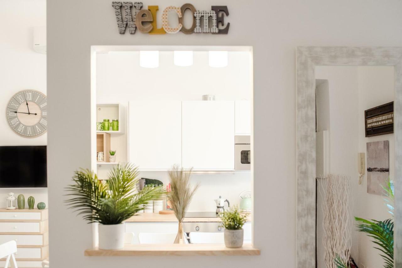 White Fanti Apartment Рим Екстериор снимка