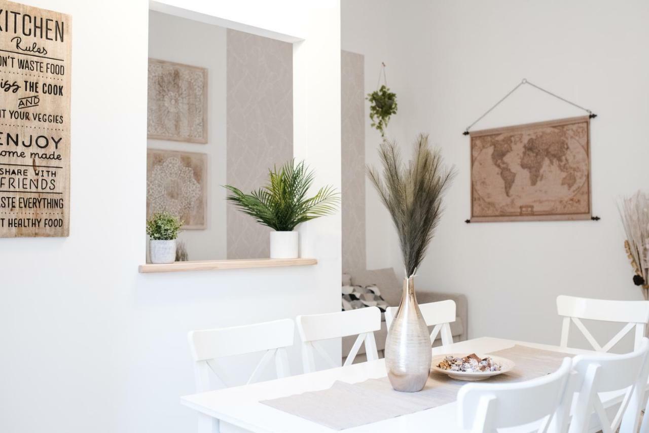 White Fanti Apartment Рим Екстериор снимка