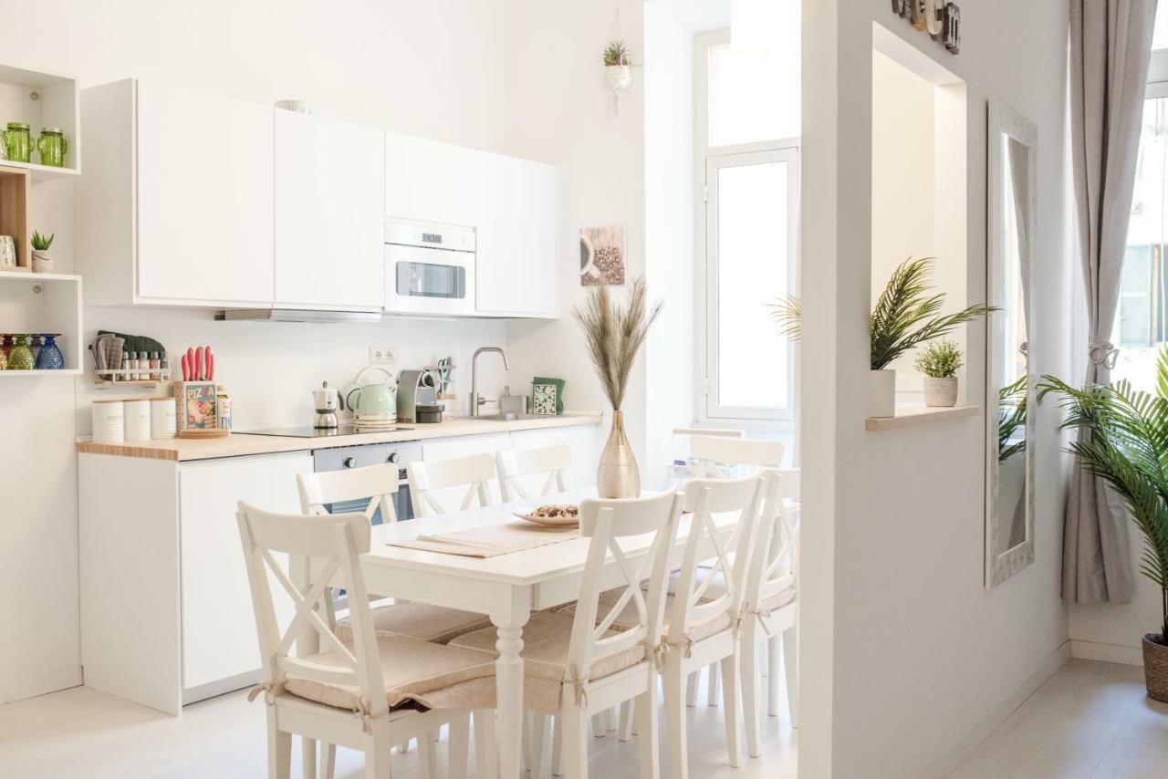 White Fanti Apartment Рим Екстериор снимка